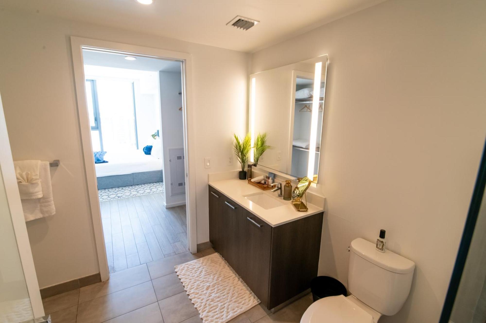 Luxurious King Bed Suite In Downtown Miami Ngoại thất bức ảnh