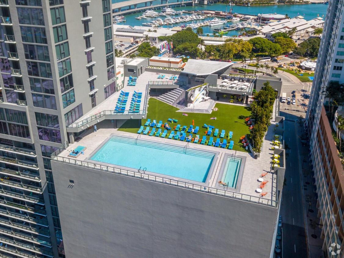 Luxurious King Bed Suite In Downtown Miami Ngoại thất bức ảnh